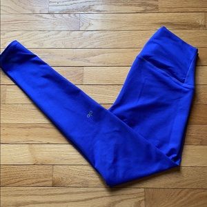 LIKE NEW Colbalt blue Alo legging